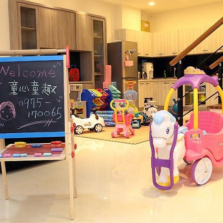 Childlike Innocence Homestay Хуалянь Экстерьер фото